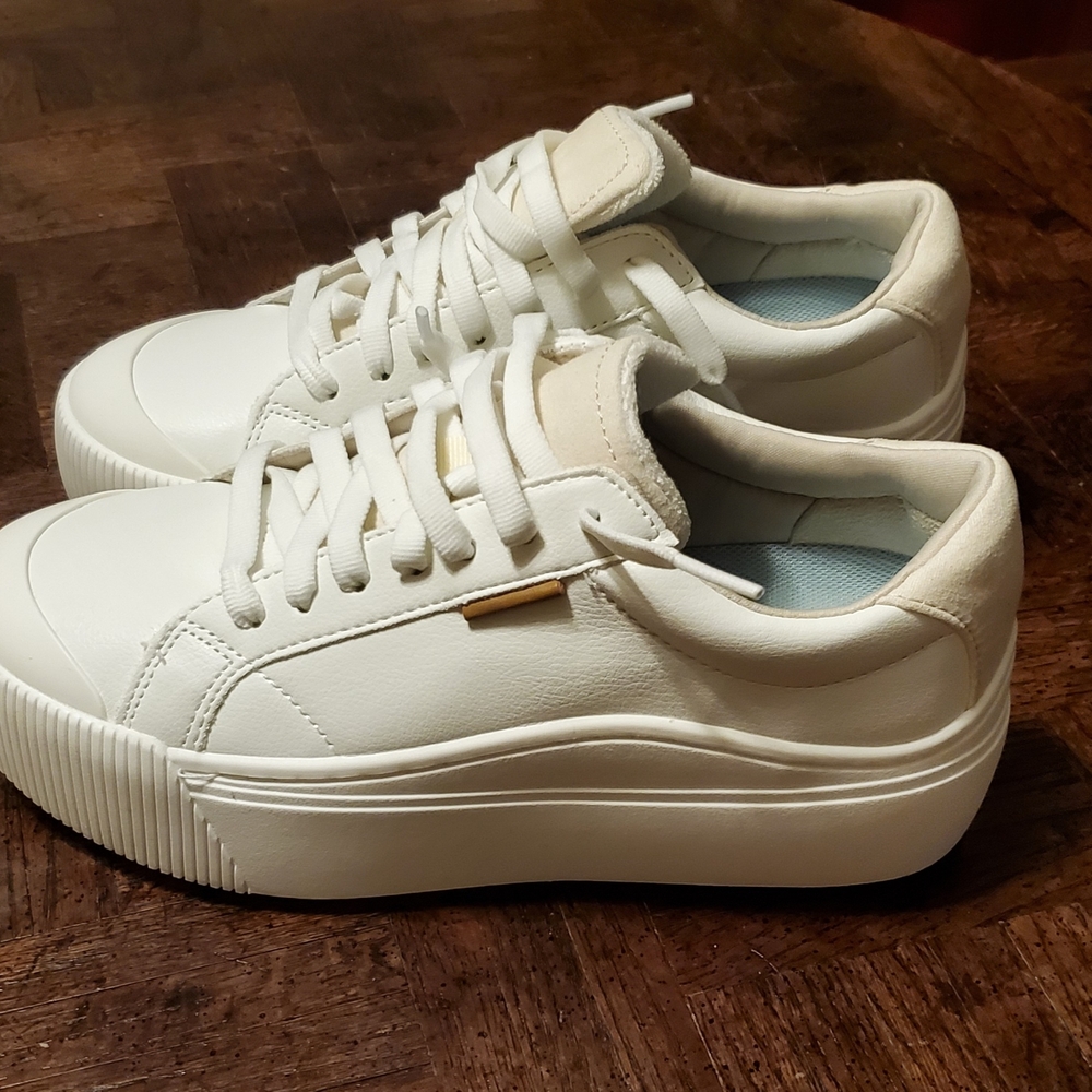Women's White Sneakers